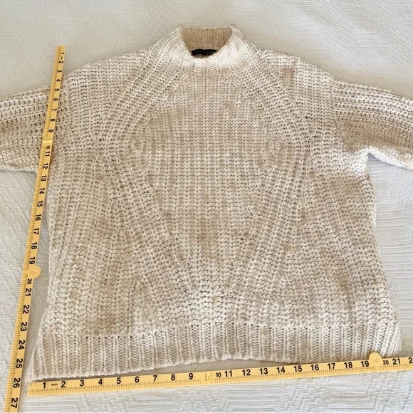 Women’s  Sanctuary brand Sweater size M - Picture 3 of 4
